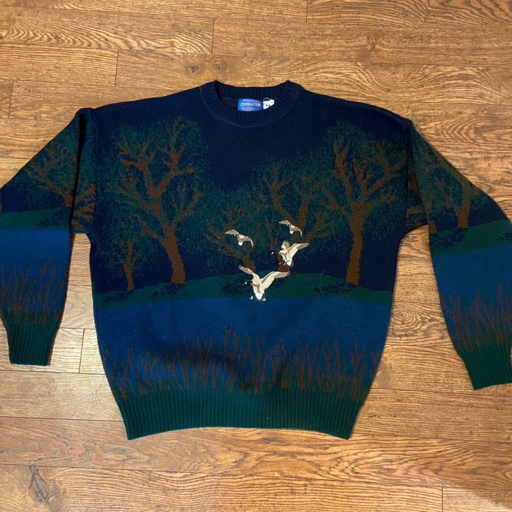 Pendleton Sweater Awesome all-around Pattern with Embroidered Birds. Super Rare